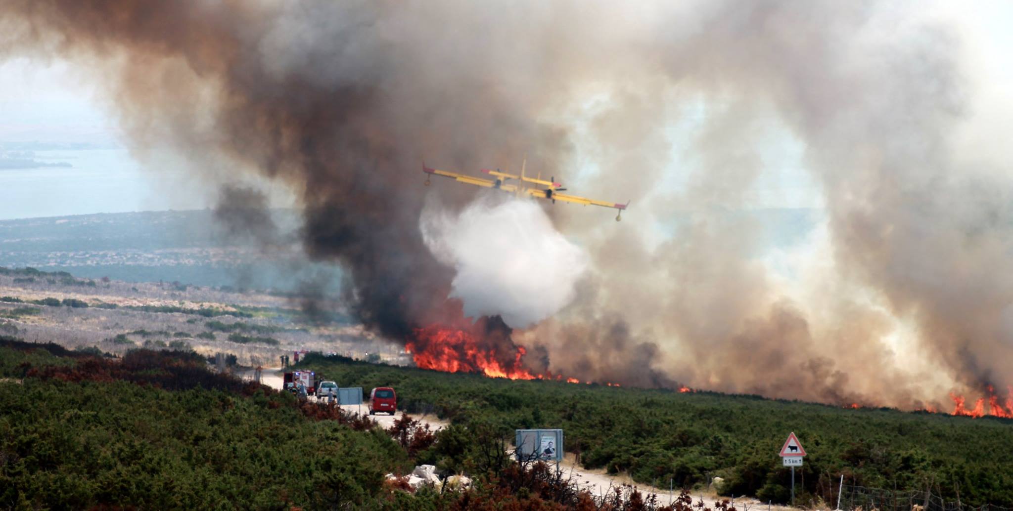 Pod kontrolu stavljen ponovo aktiviran požar kod Košljuna na Pagu