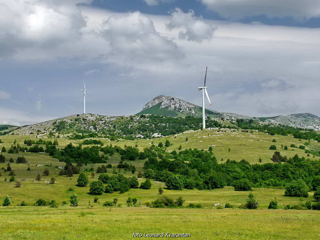 Odmor za dušu u ljepoti prirode by L. Kvarantan