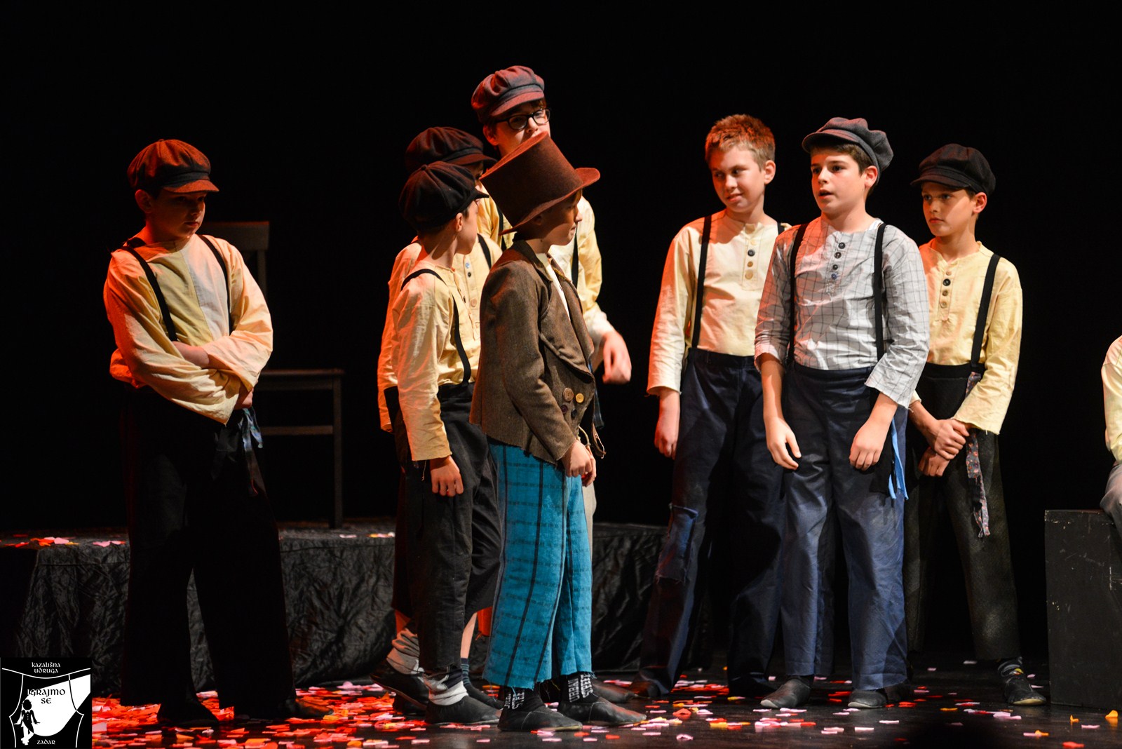 Kazališna udruga “Igrajmo se”: Predstava “Godišnja doba”