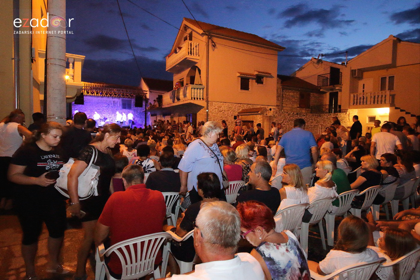 Bibinje: Koncert Tomislava Bralića i klape Intrade na Trgu Sri sela