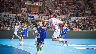 U doista sjajnoj atmosferi koju je stvorilo oko 5000 navijača iz cijele Hrvatske, naši su rukometni reprezentativci remizirali sa Švedskom i to s rezultatom 25-25. Bila je to ‘kaubojima’ pretposljednja pripremna utakmica uoči Olimpijskih igara