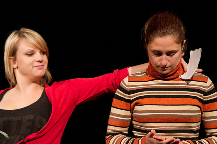 Hrvatsko narodno kazalište Zadar traži nove mlade talente za glumačku radionicu, sinoć smo pratili audiciju na kojoj su se budućoj mentorici, glumici Jasni Ančić, predstavili ženske kandidatkinje, foto Leo Banićć