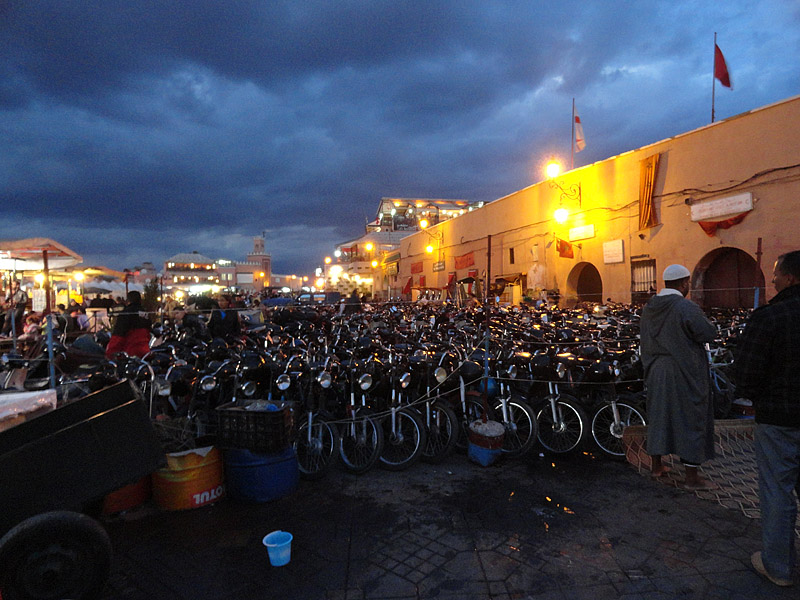 Skitnja po Maroku, foto: Pero Šindija Skitnja po Maroku, foto: Pero Šindija