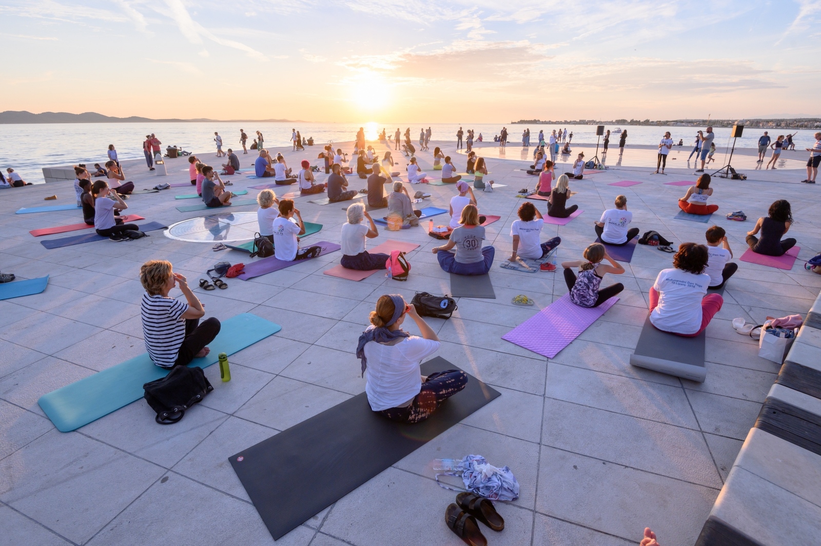 Međunarodni dan joge na Pozdrav suncu