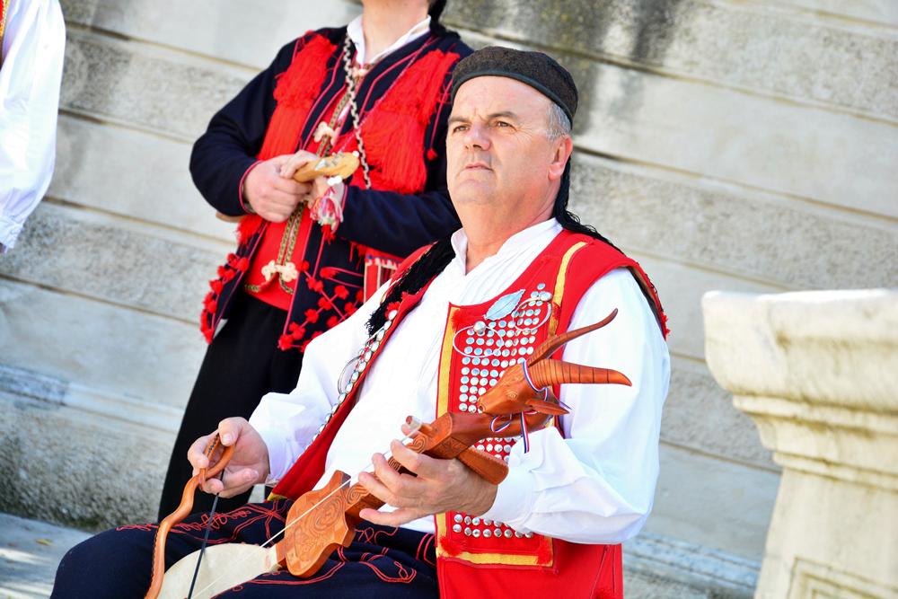 Kulturni Majdan na Trgu 5 bunara Kulturni Majdan na Trgu 5 bunara