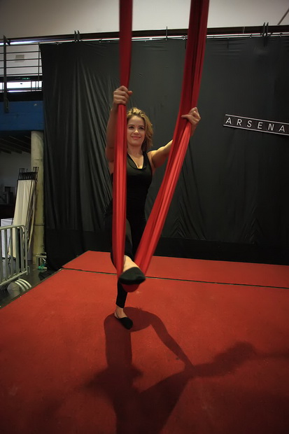 Arsenal: Xiomara Circo Art – ples na svili, Foto: Roberto Lerga Arsenal: Xiomara Circo Art – ples na svili, Foto: Roberto Lerga