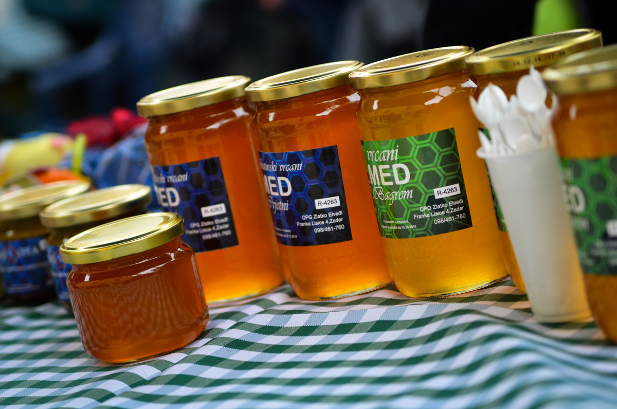 Narodni trg: Sajam udruga, foto: Marin Pitton Narodni trg: Sajam udruga, foto: Marin Pitton