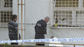 U dvorište PU zadarske tijekom noći bačena ručna bomba