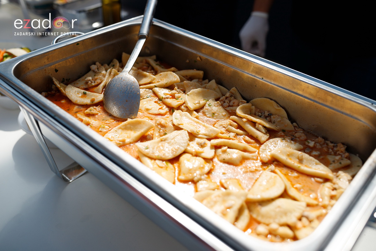 Đir po gradu, subotnja špica 6. travnja 2019. Đir po gradu, subotnja špica 6. travnja 2019.