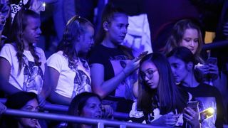 Image 379303 (auto) Image 379303 (auto)