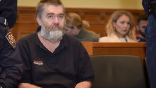 Počelo suđenje Josipu Rođaku koji je bacio četvero djece s balkona Počelo suđenje Josipu Rođaku koji je bacio četvero djece s balkona