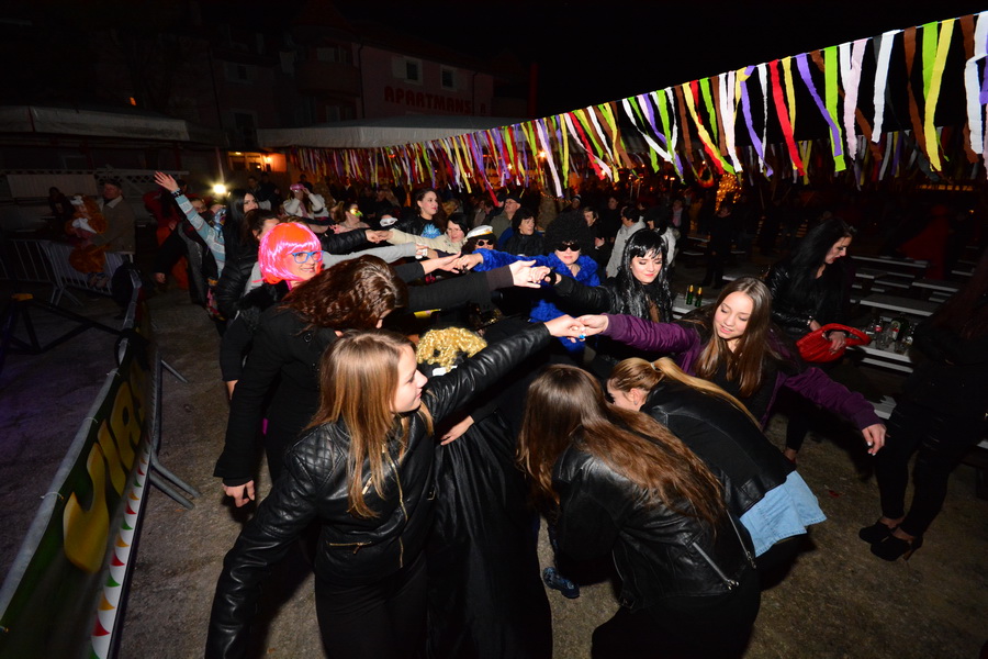 Koncertom “Gazdi” nastavljen karnevalski mjesec na Viru, Foto: Iva Perincic Koncertom “Gazdi” nastavljen karnevalski mjesec na Viru, Foto: Iva Perincic