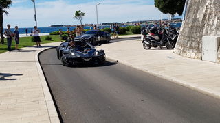 Pink Wing, jedinstvena gastro-turistička karavana luksuznih automobila gostovala je u Zadru na Pozdravu suncu. Foto: Mladen Malik