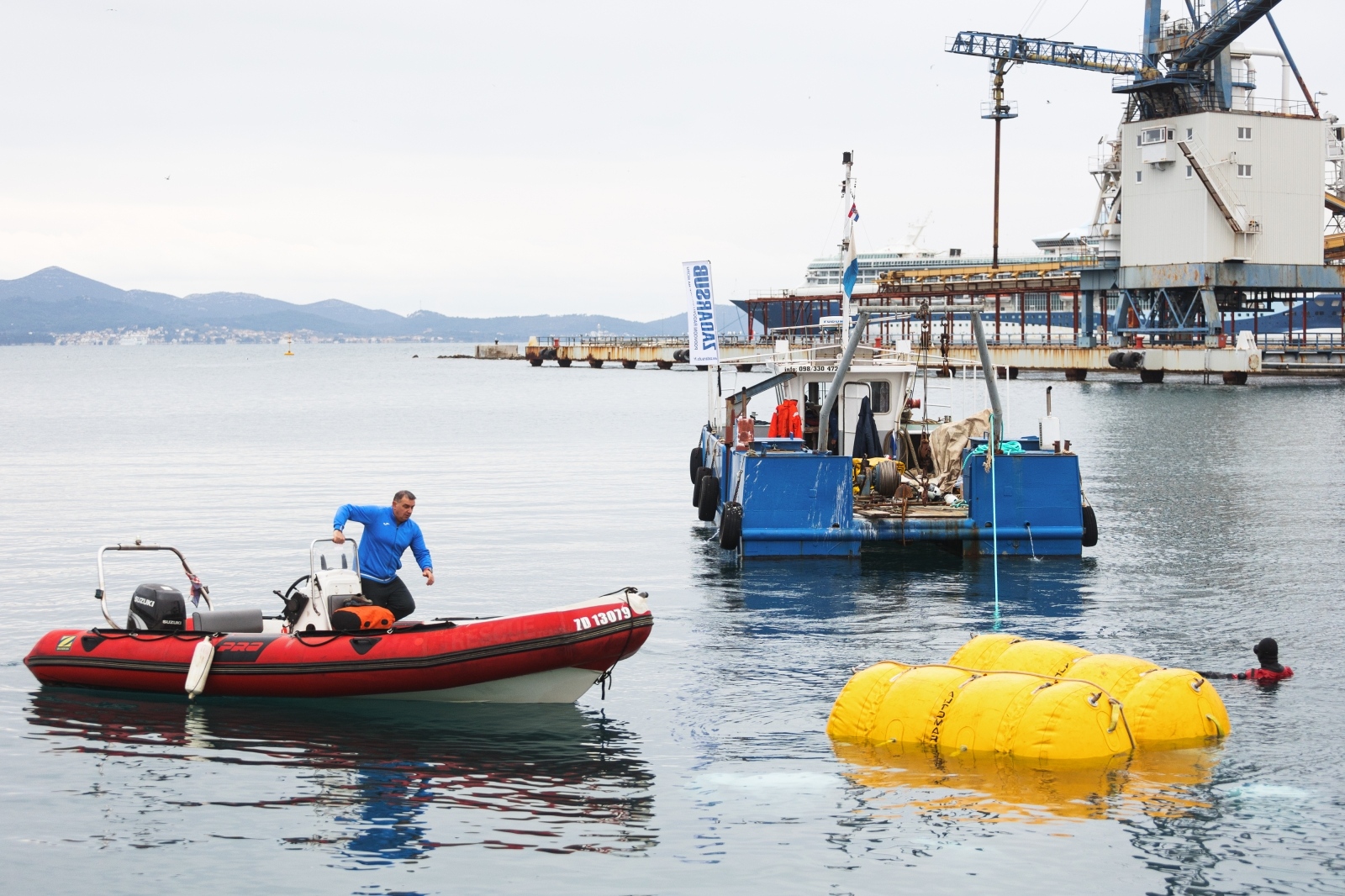 Riblji umjetni greben iz projekta “Adri.SmArtFish” otegljen na lokaciju kod Ošljaka