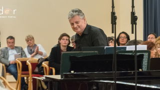 “Glazbena fantazija” Zadarskog komornog orkestra u Svečanoj dvorani Sveučilišta u Zadru. Solist Berislav Šipuš na klaviru, pod ravnanjem maestra Pavla Dešpalja “Glazbena fantazija” Zadarskog komornog orkestra u Svečanoj dvorani Sveučilišta u Zadru. Solist Berislav Šipuš na klaviru, pod ravnanjem maestra Pavla Dešpalja