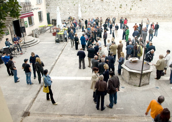 Proslava 1. svibnja na trgu Pet bunara