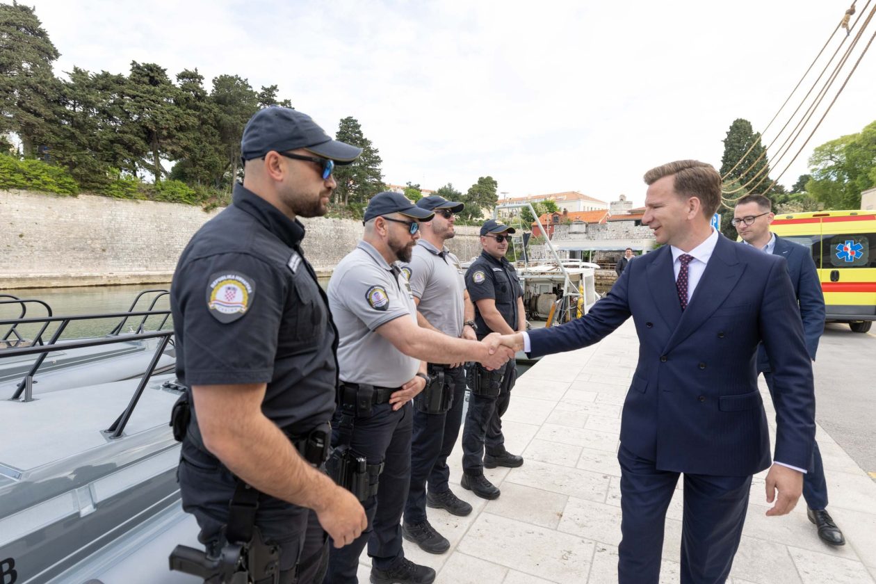Novo patrolno plovilo luka foša
