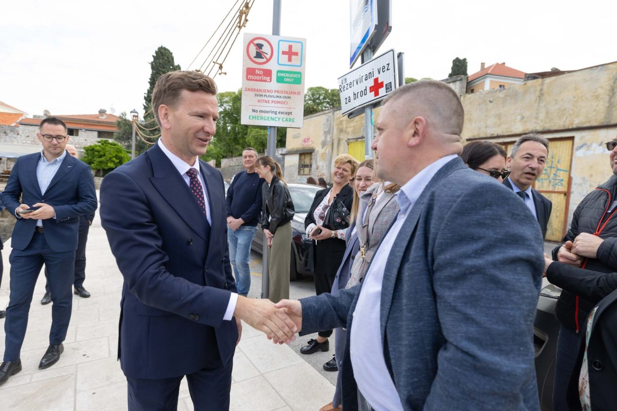Novo patrolno plovilo luka foša