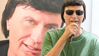 U Croatia Records-u odrzana je promocija novog albuma pjevaca Duska Lokina. U Croatia Records-u odrzana je promocija novog albuma pjevaca Duska Lokina.