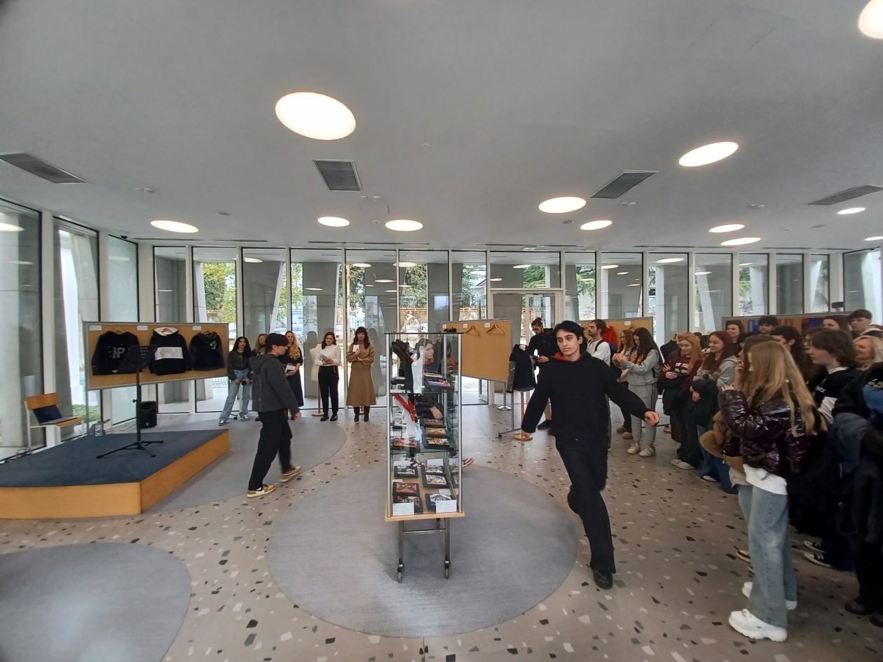 SDPU Zadar modna revija glagoljica