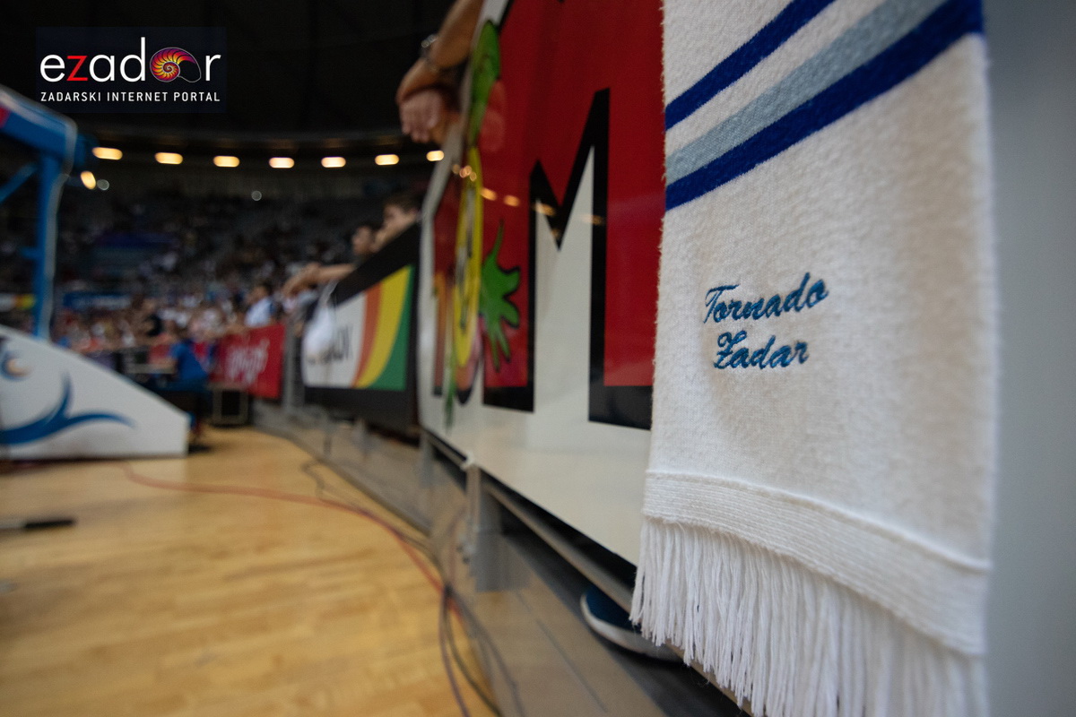 Polufinale doigravanja HT Premijer lige, 1. utakmica: KK Zadar – KK Cibona 89-78