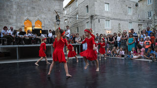 Pag, plesna udruga Kissa