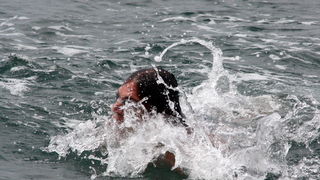 Dani Dikla 2009: Dr Velimir Susak Taci isplivao maraton Preko-Diklo Dani Dikla 2009: Dr Velimir Susak Taci isplivao maraton Preko-Diklo