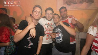 Čudesna noć: Velika fešta ulicama Zadra nakon plasmana Vatrenih u finale SP Čudesna noć: Velika fešta ulicama Zadra nakon plasmana Vatrenih u finale SP