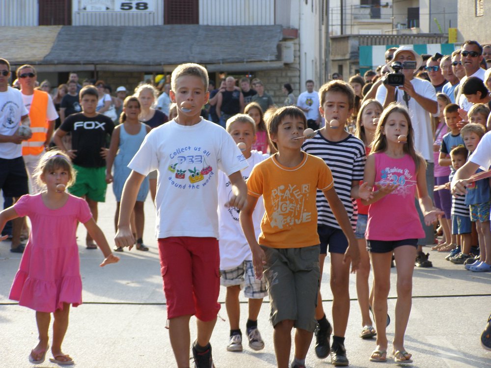 Utrka magaraca u Posedarju, Foto: Josip Prskalo Utrka magaraca u Posedarju, Foto: Josip Prskalo