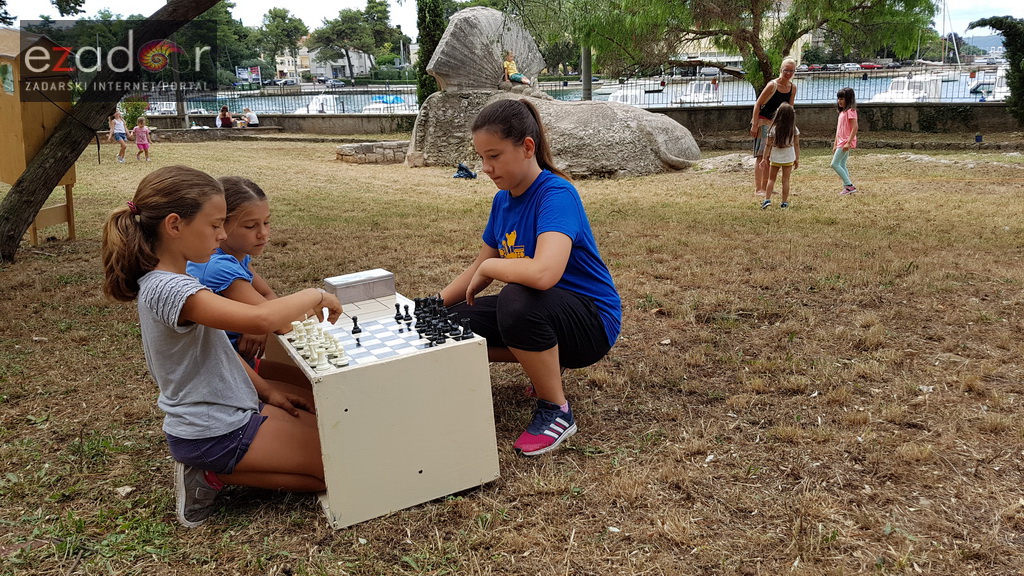 Građanska akcija “Sfinga- prostor za druženje”