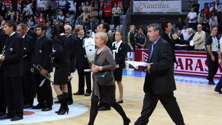 KK Zadar – Real Madrid, umirovljenje dresova 10 (Giuseppe Giergia) i 11 (Kresimir Cosic), Foto; Mladen Malik KK Zadar – Real Madrid, umirovljenje dresova 10 (Giuseppe Giergia) i 11 (Kresimir Cosic), Foto; Mladen Malik