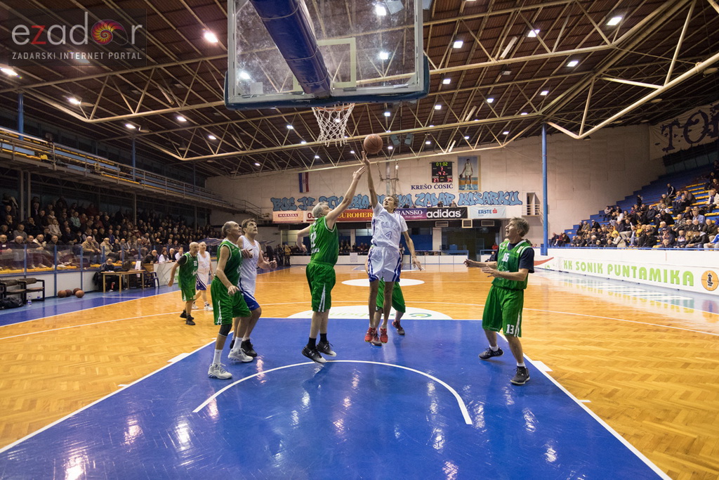 Fešta u povodu 80. rođendana Pina Giergie: Vetarani KK Zadar – Veterani KK Olimpija Fešta u povodu 80. rođendana Pina Giergie: Vetarani KK Zadar – Veterani KK Olimpija