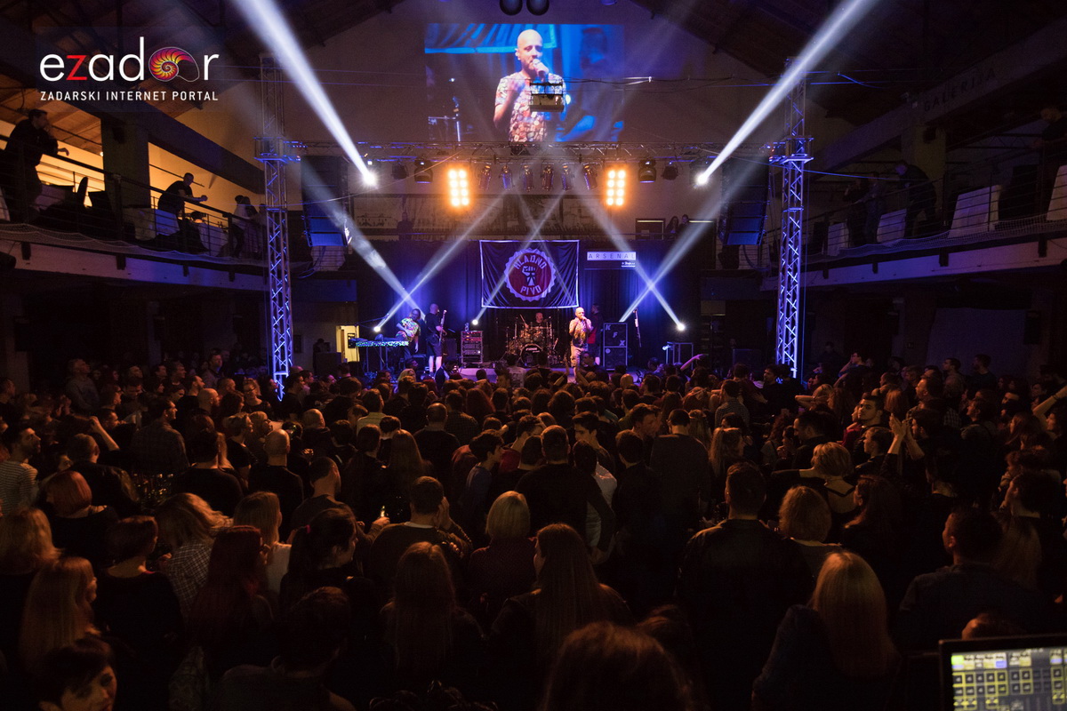 Hladno pivo @ Arsenal Zadar Hladno pivo @ Arsenal Zadar