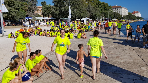Sasvim osoban doživljaj – 10. dm Millennium Jump sa zadarske rive. Foto: Mladen Malik Barba Sasvim osoban doživljaj – 10. dm Millennium Jump sa zadarske rive. Foto: Mladen Malik Barba