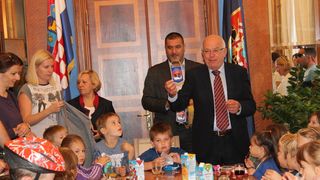 Djeca vrtića Jazine posjetila Gradsku upravu, foto: Grad Zadar Djeca vrtića Jazine posjetila Gradsku upravu, foto: Grad Zadar