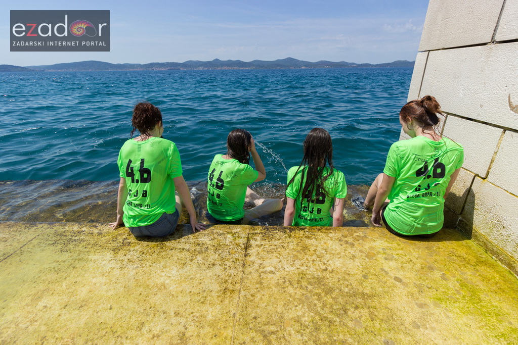 Ludijada zadarskih maturanata na Pozdravu suncu i Morskim orguljama