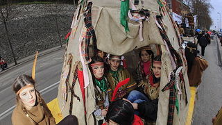 Karneval 2012: Pleme “Crna jama” iz rezervata Stanovi Karneval 2012: Pleme “Crna jama” iz rezervata Stanovi