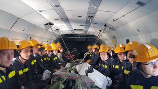 Zračne snage i vojnici gase veliki požar na Pelješcu