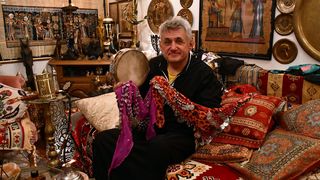 Brođanin Stanislav Hudi živi u kući koju je uredio u egipatskom stilu Brođanin Stanislav Hudi živi u kući koju je uredio u egipatskom stilu