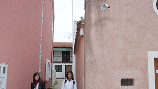 Top model Lorena Dias Terezinho i njena sestra Mara Dias, pronašle davno izgubljenu obitelj u Bibinjama, foto: Leo Banić Top model Lorena Dias Terezinho i njena sestra Mara Dias, pronašle davno izgubljenu obitelj u Bibinjama, foto: Leo Banić