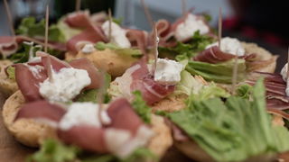 Kroštula sa stilom proslavila prvih stotinu zagrebačkih dana Kroštula sa stilom proslavila prvih stotinu zagrebačkih dana