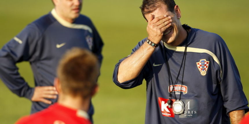 Rovinj, 051009.
Stadion NK Rovinj.
Pripreme nogometne reprezentacije za kvalifikacijski susret za SP 2010 u Juznoj Africi sa Kazahstanom. 
Na fotografiji: Slaven Bilic izbornik nogometne reprezentacije.
Foto: Ronald Gorsic / CROPIX