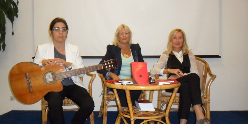 “Na vihoru ljubavi” – nova zbirka Anđelke Korčulanić predstavljena u Gradskoj knjižnici Zadar “Na vihoru ljubavi” – nova zbirka Anđelke Korčulanić predstavljena u Gradskoj knjižnici Zadar