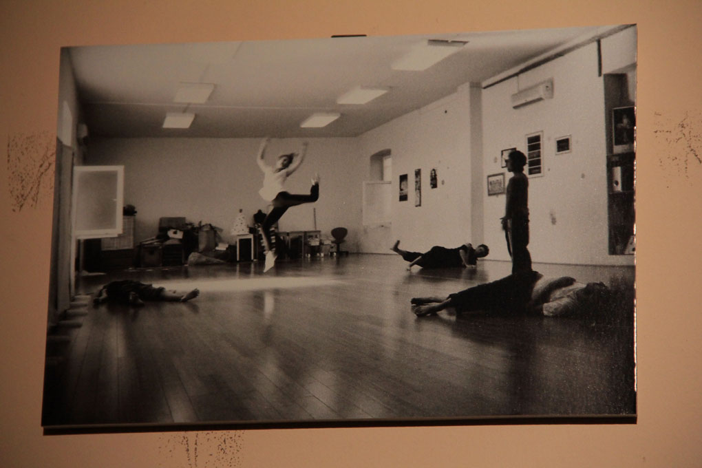 ArtAkt, izlozba Ivane Jenjic, predstava Vili Matula, foto: I. Perincic ArtAkt, izlozba Ivane Jenjic, predstava Vili Matula, foto: I. Perincic