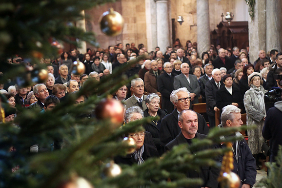 Božićno misno slavlje u katedrali sv. Stošije (foto:Saša Čuka)