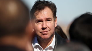 Zadar, 280213.
Poluotok, Liburnska obala. Prosvjedni skup oko 80 bivsih zaposlenika Croatia Zadar Line-a. To je do sada najmasovniji prosvjedni skup bivsih zaposlenika i ujedno najdulji stecaj u Hrvatskoj.
Na fotografiji: Vedran Uranija pravni zastupnik Zadar, 280213.
Poluotok, Liburnska obala. Prosvjedni skup oko 80 bivsih zaposlenika Croatia Zadar Line-a. To je do sada najmasovniji prosvjedni skup bivsih zaposlenika i ujedno najdulji stecaj u Hrvatskoj.
Na fotografiji: Vedran Uranija pravni zastupnik