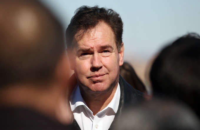 Zadar, 280213.
Poluotok, Liburnska obala. Prosvjedni skup oko 80 bivsih zaposlenika Croatia Zadar Line-a. To je do sada najmasovniji prosvjedni skup bivsih zaposlenika i ujedno najdulji stecaj u Hrvatskoj.
Na fotografiji: Vedran Uranija pravni zastupnik Zadar, 280213.
Poluotok, Liburnska obala. Prosvjedni skup oko 80 bivsih zaposlenika Croatia Zadar Line-a. To je do sada najmasovniji prosvjedni skup bivsih zaposlenika i ujedno najdulji stecaj u Hrvatskoj.
Na fotografiji: Vedran Uranija pravni zastupnik