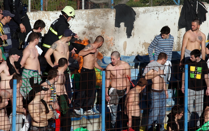 Zadar, 060413. 
Stadion na Stanovima.
Utakmica 26. kola prve HNL izmedju NK Zadar i NK Istra. Na fotografiji: navijaci Istre Demoni.
Foto: Jure Miskovic / CROPIX