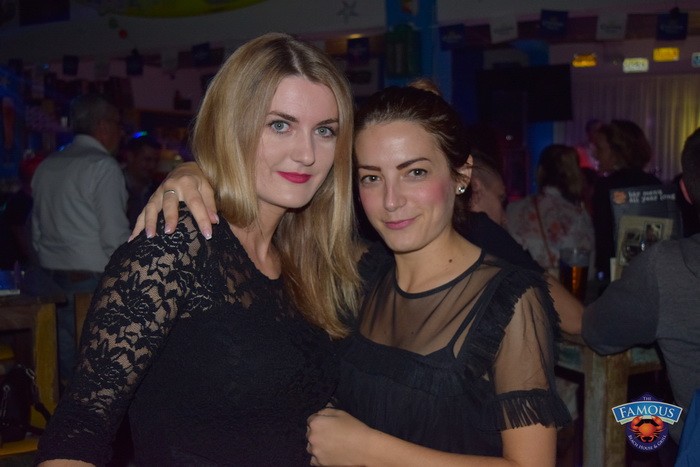 Songbusters i Elena Stella @ Famous Beach Bar & Grill Songbusters i Elena Stella @ Famous Beach Bar & Grill