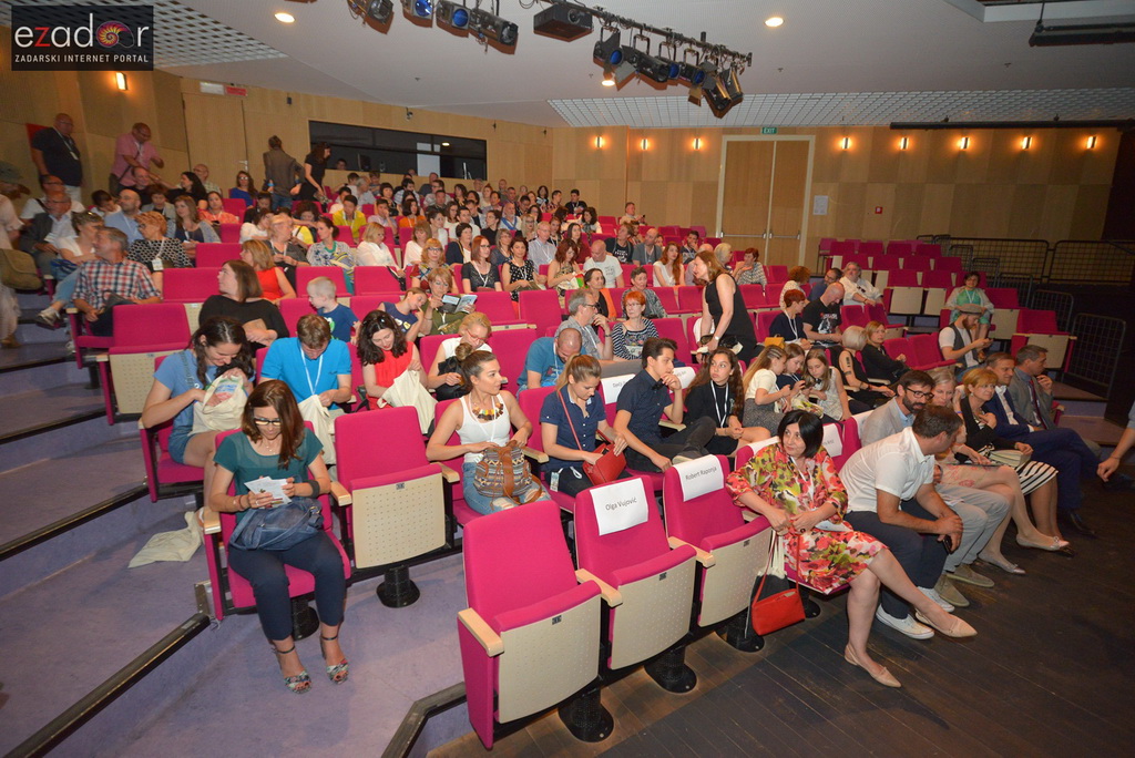 Izložba Mojmira Mihatova i svečano otvorenje 26. SLUK-a Izložba Mojmira Mihatova i svečano otvorenje 26. SLUK-a